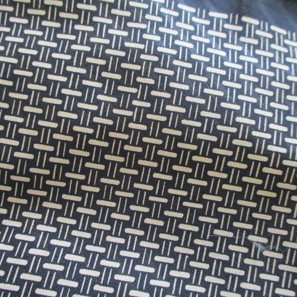 Tan & black oblong scarf - Picture 5 of 5